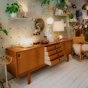 Minister Heb geleerd werk Vintage Deens dressoir sideboard H.W. Klein voor Bramin Møbler | Sprinkelhop