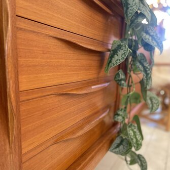 Vintage Deens dressoir sideboard | Sprinkelhop