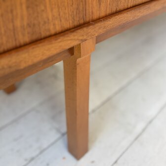 Groot vintage houten dressoir sideboard | Sprinkelhop