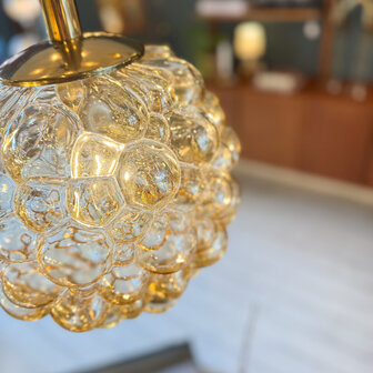 Helena Tynell grote glazen bubble hanglamp amber | Sprinkelhop