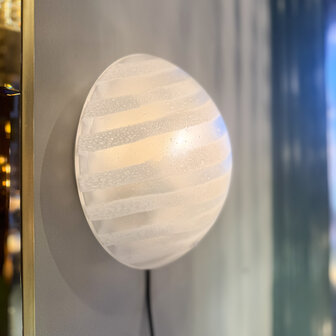 Peill &amp; Putzler zebra gestreepte ronde glazen wandlamp plafondlamp  | Sprinkelhop