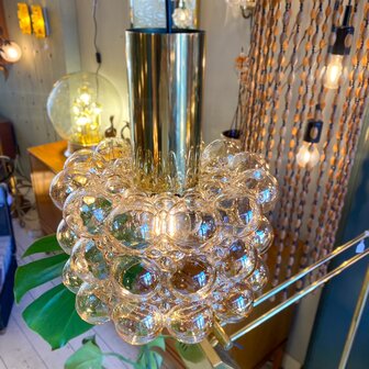 Helena Tynell grote glazen bubble hanglamp amber | Sprinkelhop