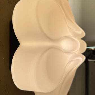 Vintage BEGA Leuchten wandlamp bloemvorm melkglas | Sprinkelhop