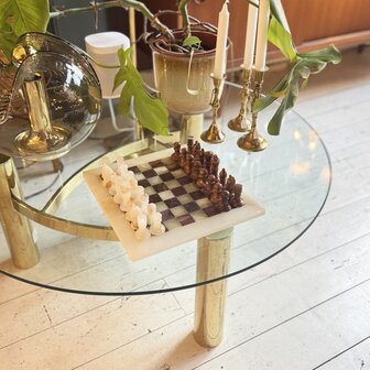 Vintage onyx marmeren schaakspel rood wit