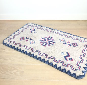 Vintage vloerkleedje roze blauw ecru