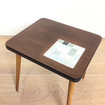 Jaren 50 houten bijzettafel plantentafel moza&iuml;ek | Sprinkel + Hop