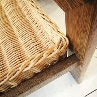 Vierkante rookglazen salontafel weng&eacute; hout rotan | Sprinkel + Hop