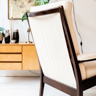 Vintage stoffen stoel fauteuil wit cr&egrave;mekleurig | Sprinkel + Hop