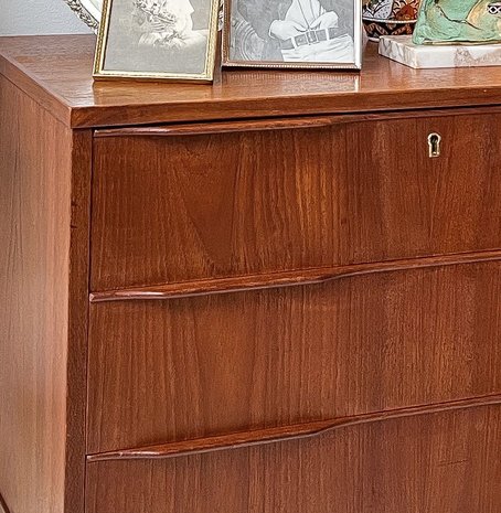 Deens teak ladekastje 3 lades vintage | Sprinkelhop