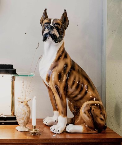 Vintage keramieken porseleinen beeld hond boxer | Sprinkelhop