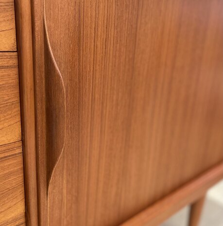 Vintage Deens dressoir sideboard | Sprinkelhop