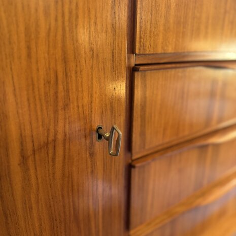 Vintage houten klein dressoir ladekast | Sprinkelhop