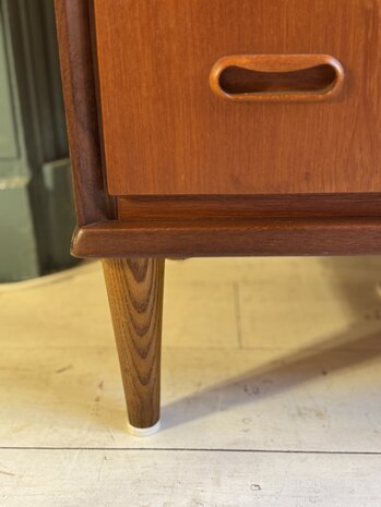 Vintage midcentury teak Deense ladekast met 6 lades | Sprinkelhop