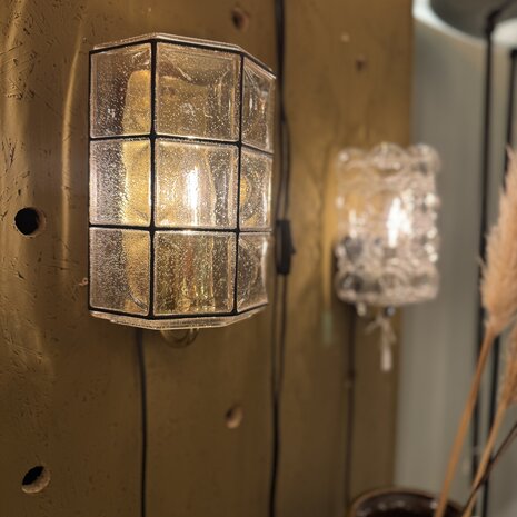 Vintage glazen wandlamp Glashütte Limburg messing zwart 1970s