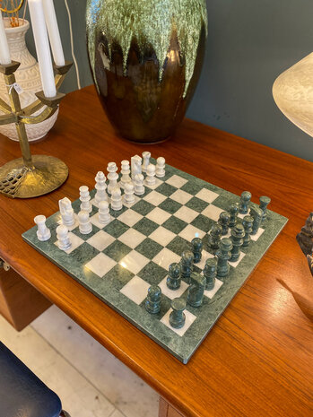 Vintage marmeren schaakspel groen-wit | Sprinkelhop