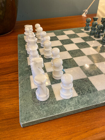 Vintage marmeren schaakspel groen-wit | Sprinkelhop