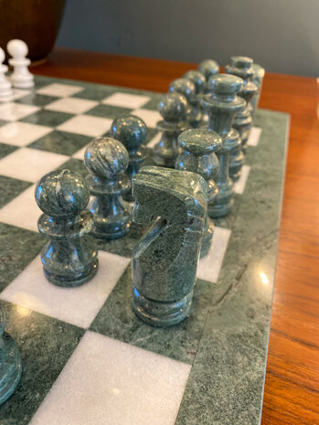 Vintage marmeren schaakspel groen-wit | Sprinkelhop