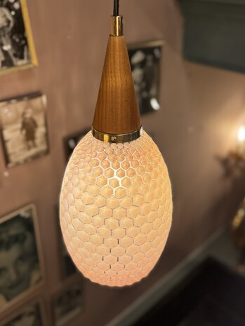 Jaren &#039;50 teak hanglamp met honeycomb glazen kelken | Sprinkelhop