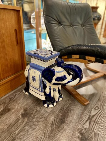 Vintage platentafel olifant keramiek wit blauw | Sprinkelhop