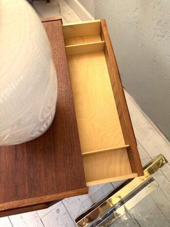 Vintage mid-century Deens nachtkastje naaitafeltje teak 1960s | Sprinkelhop