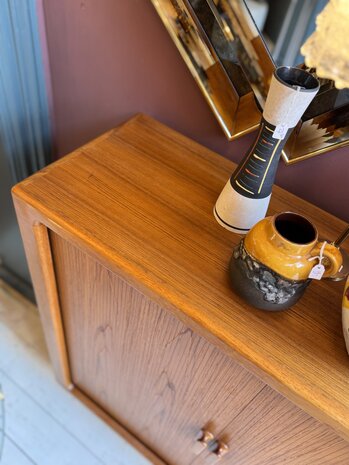 Silkeborg Deense vintage kast met tambour deuren | Sprinkelhop