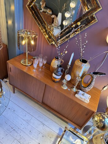 Deens teak dressoir sideboard kast met schuifdeuren | Sprinkelhop