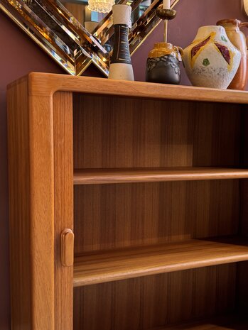 Silkeborg Deense vintage kast met tambour deuren | Sprinkelhop