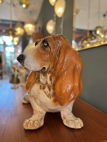 Vintage Italiaanse Maiolica keramieken basset hond XL | Sprinkelhop