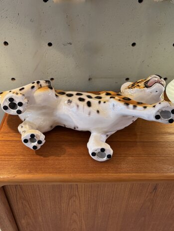 Jaren '80 Italiaanse porseleinen luipaard panter cheetah beeld | Sprinkelhop