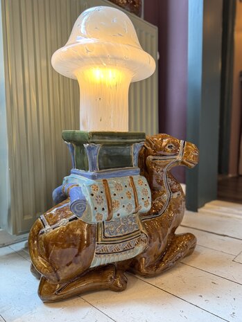 Vintage keramieken bijzettafel plantentafel kameel bruin | Sprinkelhop