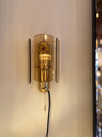 Vintage messing wandlamp met 3 rookglazen platen | Sprinkelhop