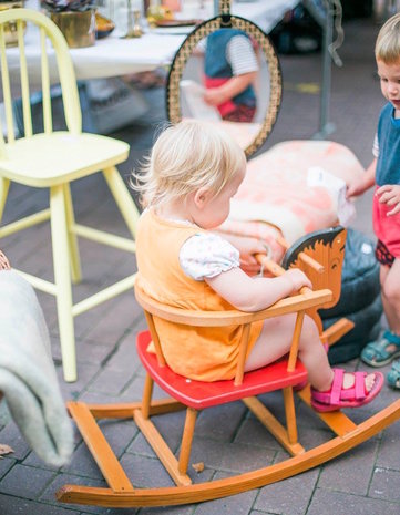 Vintage houten hobbelpaard rood| Sprinkel + Hop