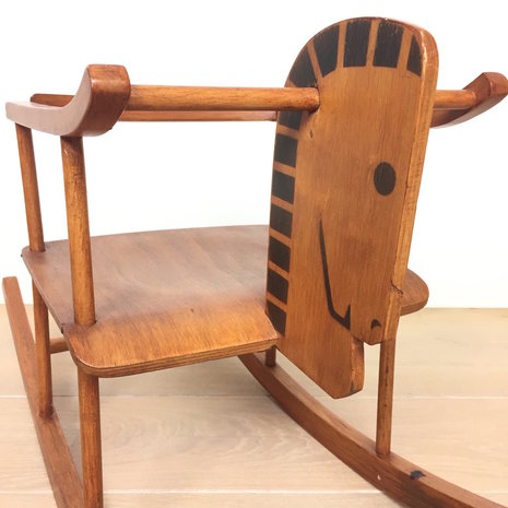 Vintage houten hobbelpaard | Sprinkel + Hop