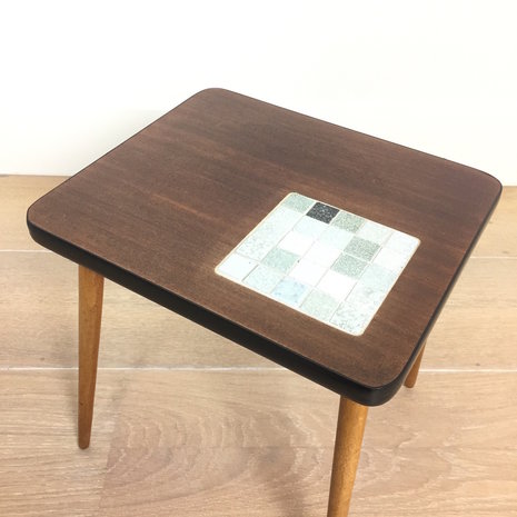 Jaren 50 houten bijzettafel plantentafel mozaïek | Sprinkel + Hop