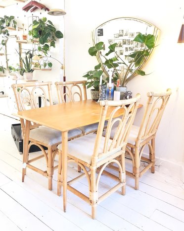 Vintage licht houten eettafel | Sprinkel + Hop