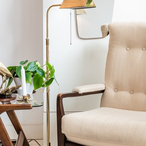Vintage stoffen stoel fauteuil wit crèmekleurig | Sprinkel + Hop