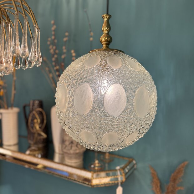 Vintage messing matglazen bol hanglamp reli&euml;f | Sprinkelhop