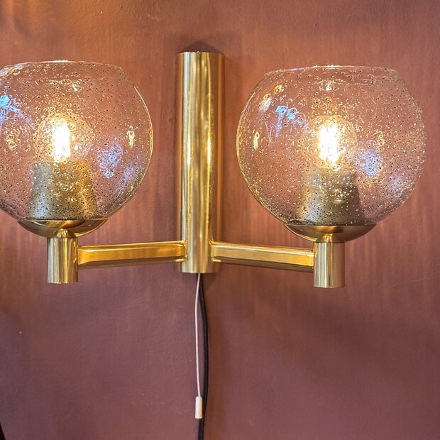 Vintage messing wandlamp met 2 Murano glazen spikkel bollen | Sprinkelhop