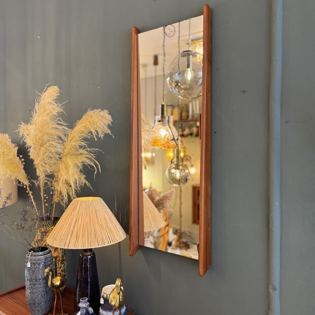 Vintage Deense langwerpige teak houten spiegel