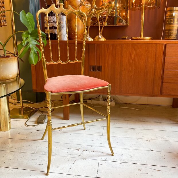 Vintage messing Chiavari stoel roze fluweel | Sprinkelhop