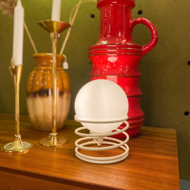 Vintage Woja spiraal tafellamp wit 1970s | Sprinkelhop