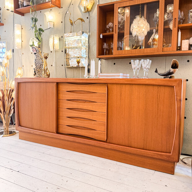 Vintage Deens dressoir sideboard schuifdeuren | Sprinkelhop