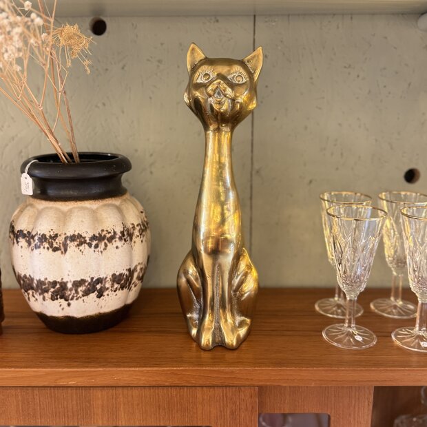 Vintage messing zittende kat beeld