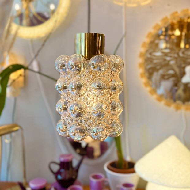 Helena Tynell voor Glashutte Limburg glazen bubble hanglamp amber | Sprinkelhop