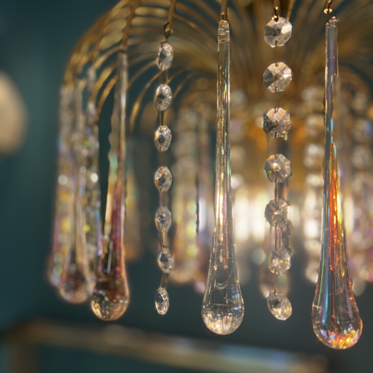 Vintage messing Murano glazen teardrop kroonluchter roze iriserend | Sprinkelhop