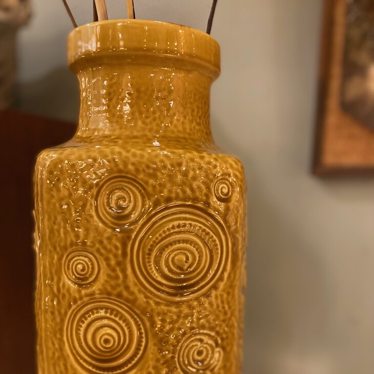 Grote West Germany vaas oker | Sprinkelhop