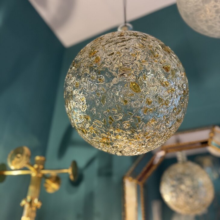 Vintage Doria Leuchten ijsglazen bol hanglamp amberkleurig | SprinkelhopVintage Doria Leuchten ijsglazen bol hanglamp amberkleu