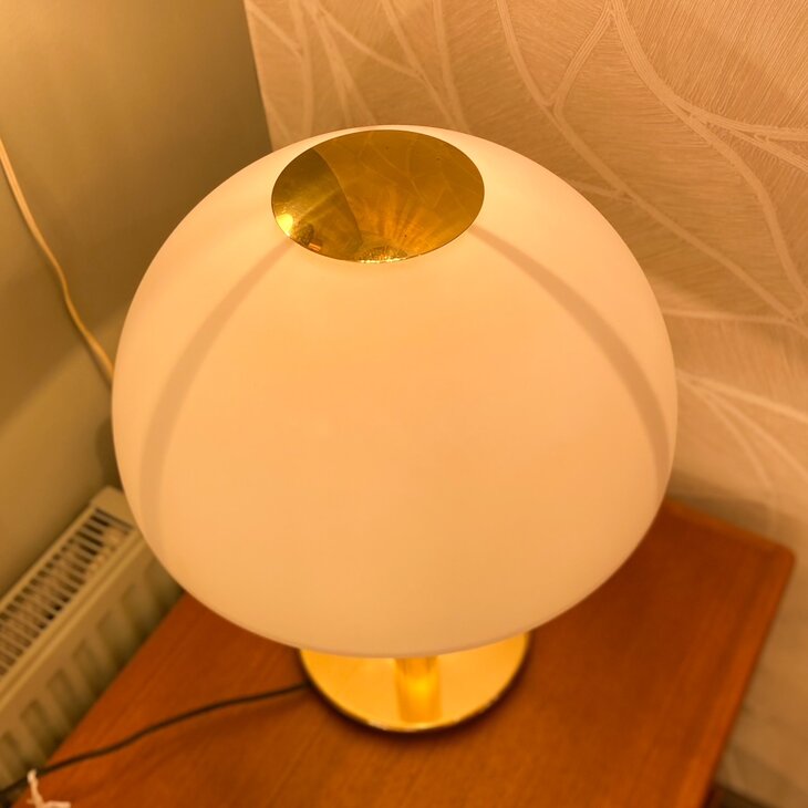 Vintage Glashutte Limburg messing melkglazen tafellamp bureaulamp | Sprinkelhop