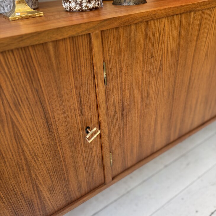 Groot vintage houten dressoir sideboard | Sprinkelhop