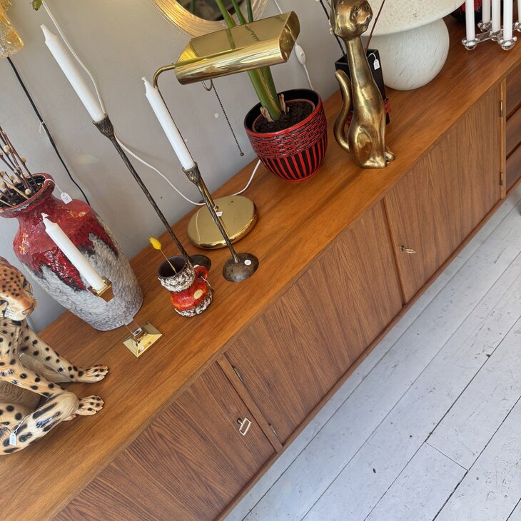 Groot vintage houten dressoir sideboard | Sprinkelhop